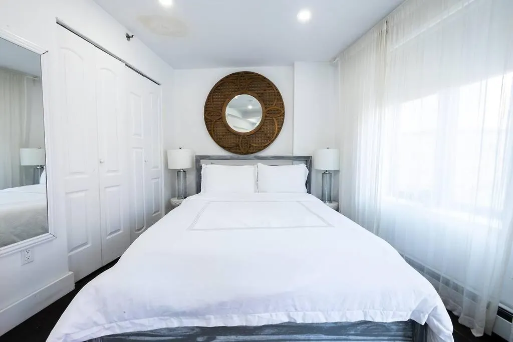 דירות ניו יורק 809-6B 2Br Duplex Breathtaking Views Beauty